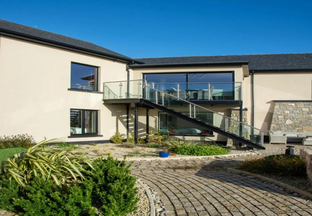 Sruthan Pier House Carraroe