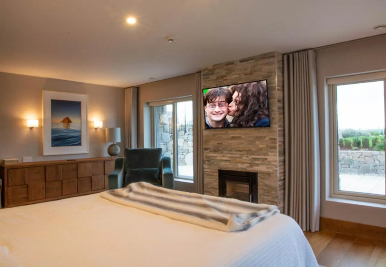 Holiday home Sruthan Pier House Carraroe
